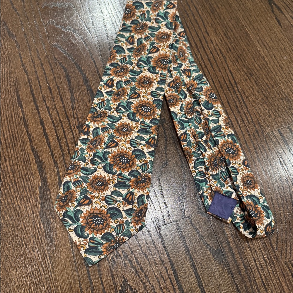 Liberty of London Tie Sunflower Patterned Cotton - Picture 1 of 5